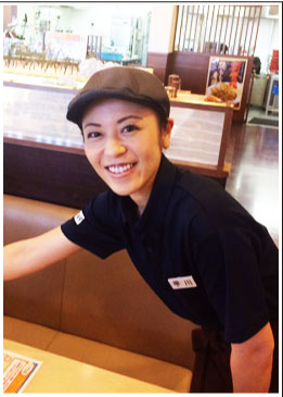 平川 亜紀子さん